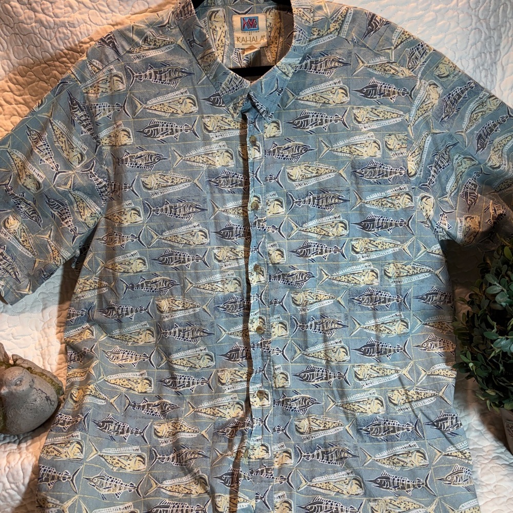 Kahala Men's Blue Fish Print Casual Button Down Shirt